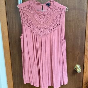 Torrid size 3 Rose colored sleeveless blouse